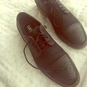 Bar III Grady Cap Toe